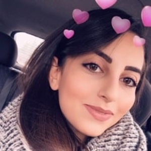Ayse - Prof de maths - Saint-Étienne