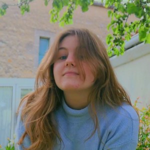 Justine - Prof d'aide aux devoirs - Aytré
