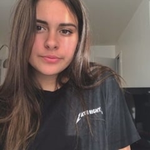 Ines - Sortie d'école & baby-sitting - Paris
