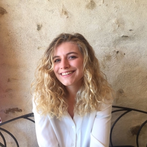 Amandine - Prof d'aide aux devoirs - Angers
