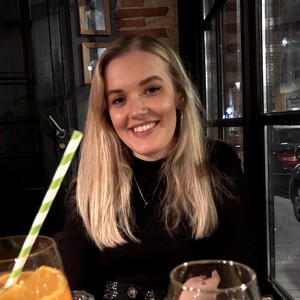 Chloe - Prof de fle - français langue étrangère - Leeds