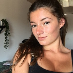 Clara - Prof de droit fiscal - Rennes