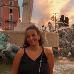 Yasmine - Prof d'aide aux devoirs - Nice