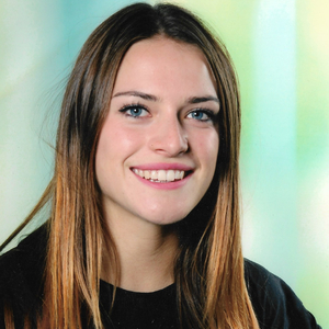 Clara - Prof de maths - Paris
