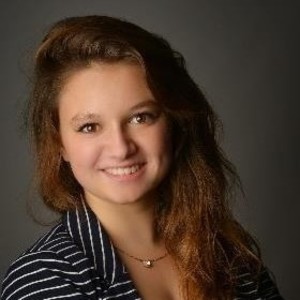 Axelle - Prof de maths - Saint-Sébastien-sur-Loire
