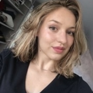Julie - Prof d'aide aux devoirs - Besançon