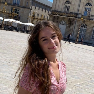 Axelle - Prof d'aide aux devoirs - Nancy