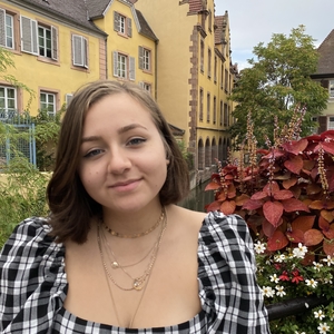 Léna - Prof d'aide aux devoirs - Gonesse
