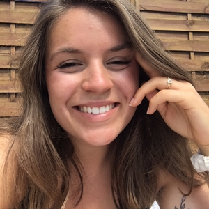 Anna - Prof d'aide aux devoirs - Angers