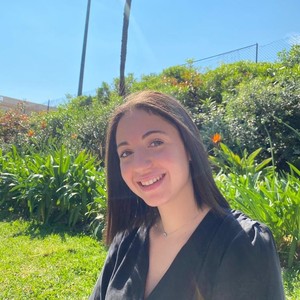 Joanne - Prof d'initiation informatique - Monaco