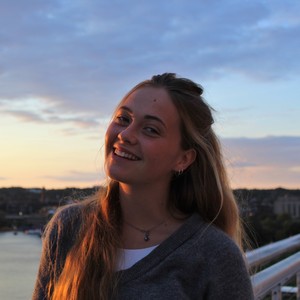 Charlotte - Prof de maths - Gentilly