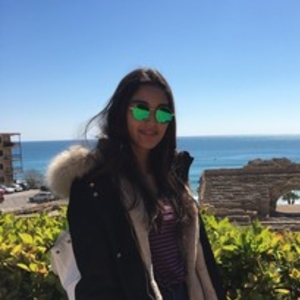 Oumaima - Prof de maths - Renaix