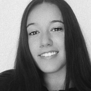 Laura - Prof d'aide aux devoirs - Pierrefeu-du-Var