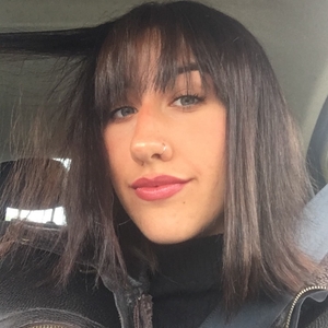 Amandine - Prof d'arts plastiques - Champs