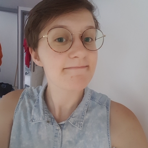 Izia - Prof d'arts plastiques - Épinal