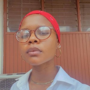 Lois - Prof de français - Lagos