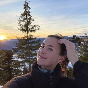 Emma - Prof de maths - Saint-Georges-de-Montaigu
