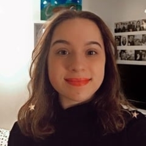 Lucie - Prof de maths - Orvault