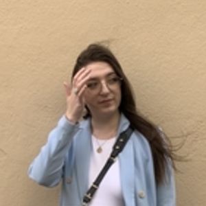 Sophie - Prof d'économie - Clermont-Ferrand