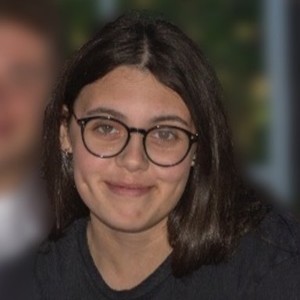 Laura - Prof d'anglais - Saint-Méloir-des-Ondes