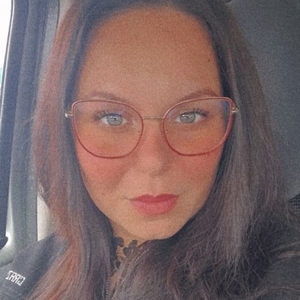 Aline - Prof de graphisme - Tours