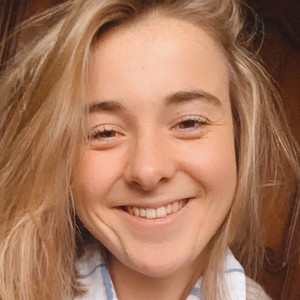 Laure - Prof d'aide aux devoirs - Mées
