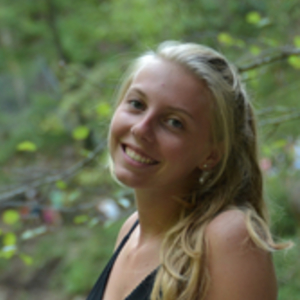 Charlotte - Prof de physique - Braine-l'Alleud