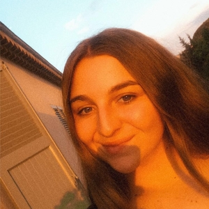 Sara - Prof de français - La Roquette-sur-Siagne
