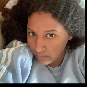 Yasmine - Prof de soutien scolaire - Laval