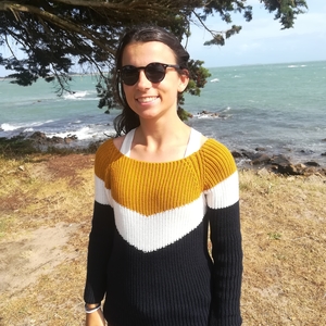 Hortense - Prof de management - Séné