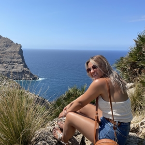 Daniela - Prof d'aide aux devoirs - Perroy