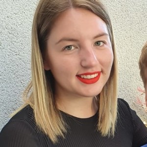 Célia - Prof de culture générale - Combourg