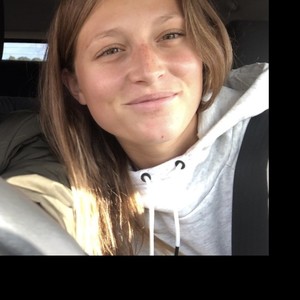 Justine - Prof d'aide aux devoirs - Vendres