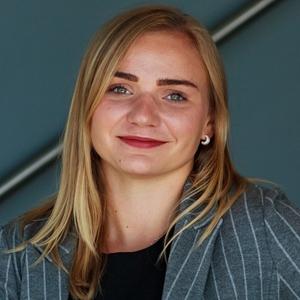 Emma - Prof d'expression orale - anglais - La Ville-du-Bois