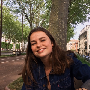 Charlotte - Prof d'anglais - Versailles