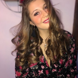 Ophelie - Prof d'anglais - Le Chambon-Feugerolles