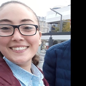 Amel - Prof de biologie - Valenciennes