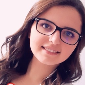 Lea - Prof d'anglais - Vaulx-en-Velin