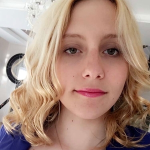 Eloise - Prof de physique - chimie - La Taillée