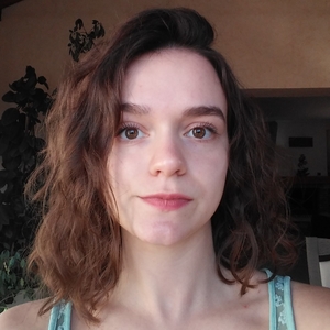 Laure - Prof d'aide aux devoirs - Cours-la-Ville