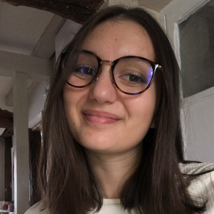 Juliette - Prof de maths - Rouen