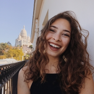 Yasmim - Prof de portugais brésilien - Paris