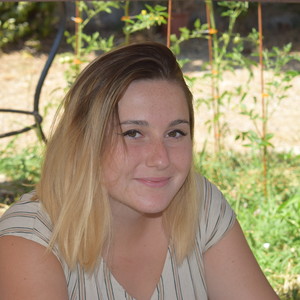 Laura - Prof d'aide aux devoirs - Saint-Laurent-du-Verdon