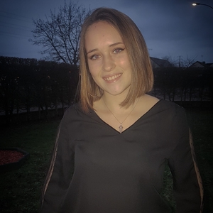 Louise - Prof de français - La Flèche