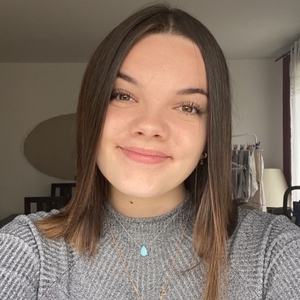Charlotte - Prof de maths - Nantes