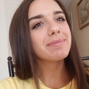 Clarisse - Prof d'aide aux devoirs - Servian