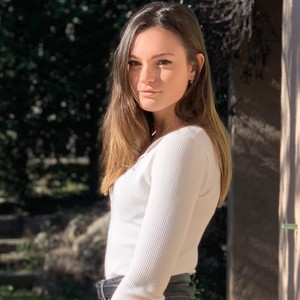 Léana - Prof d'anglais - Sainte-Maxime