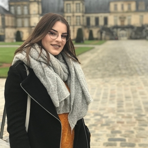 Loana - Prof d'aide aux devoirs - Avon