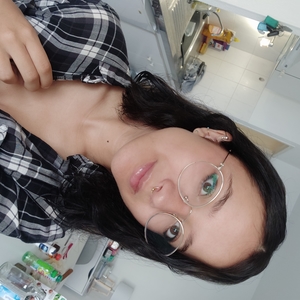 Emma - Prof de chimie - Perpignan