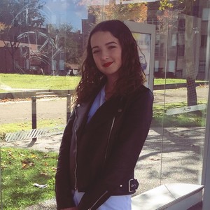 Estelle - Prof d'aide aux devoirs - Paris 8e
